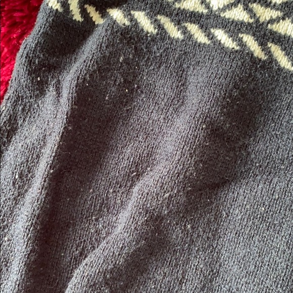 Old Navy navy wool sweater - Picture 5 of 10